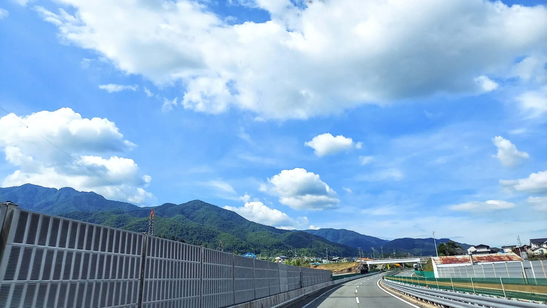 トラック運転手はやめとけ?きついと思われるところとは