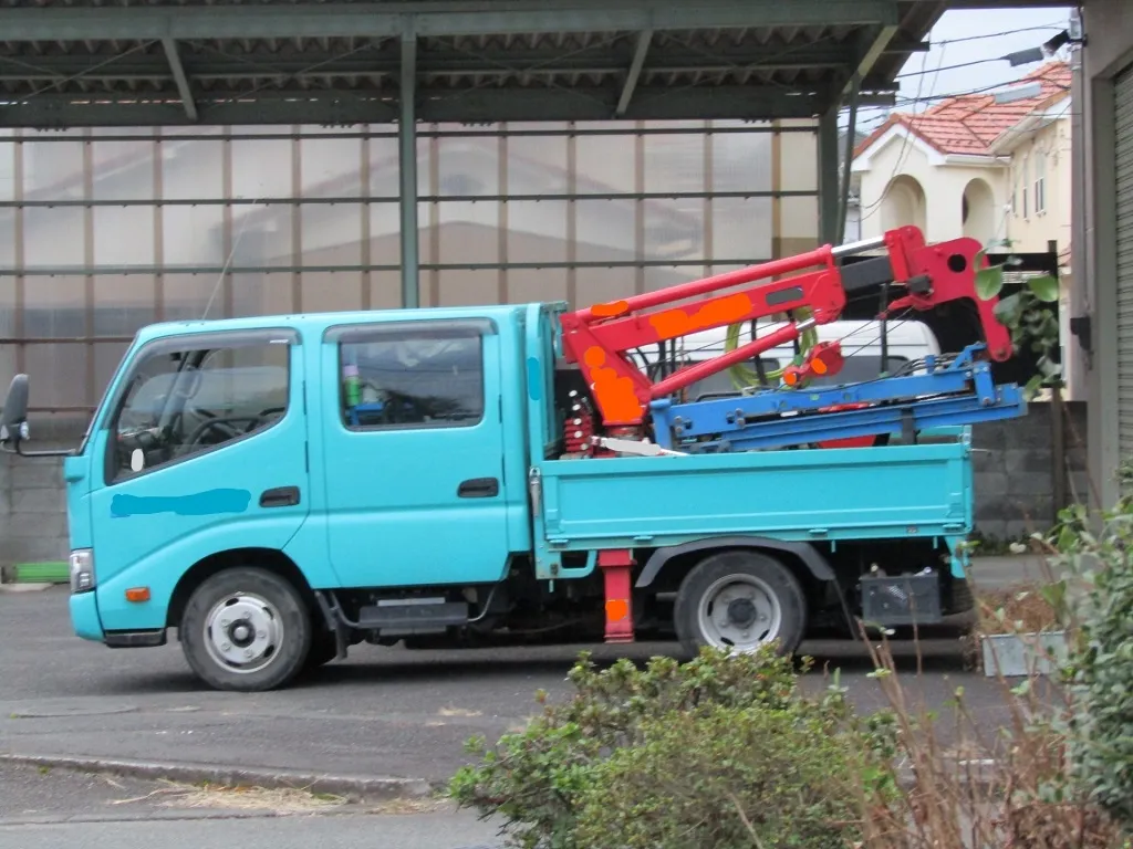 ユニック車とは車両の特徴やドライバーとして必要な免許