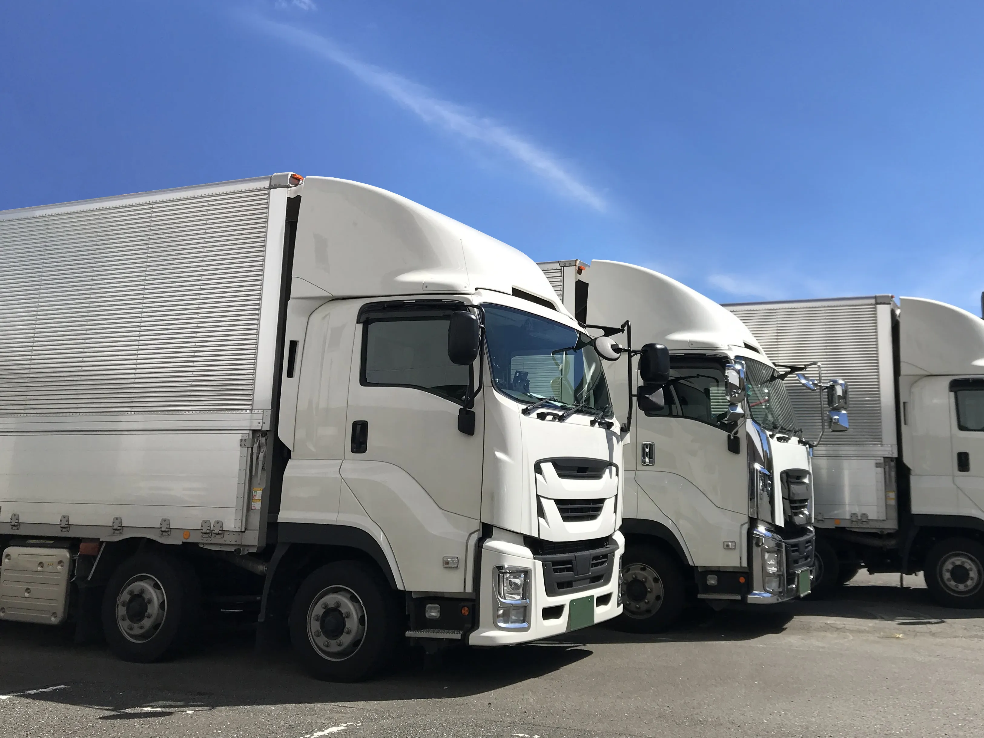 大型トラックの運転のコツ 左折・右折・バック