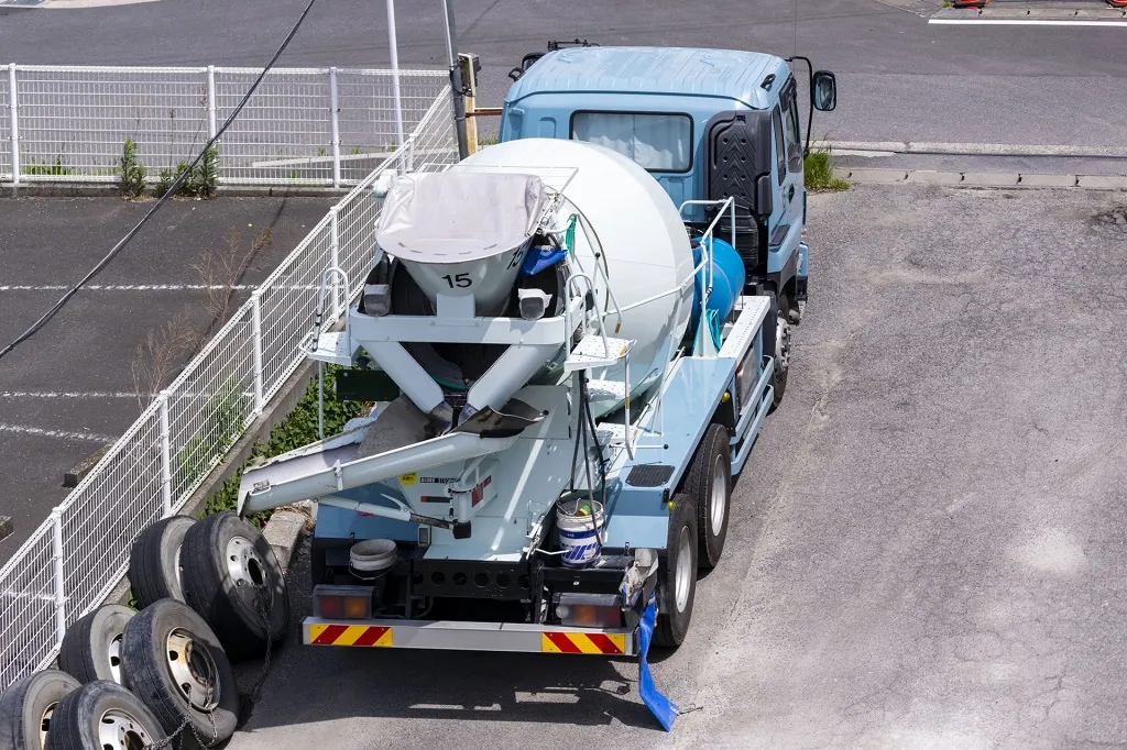 ミキサー車を使う仕事内容や必要な免許